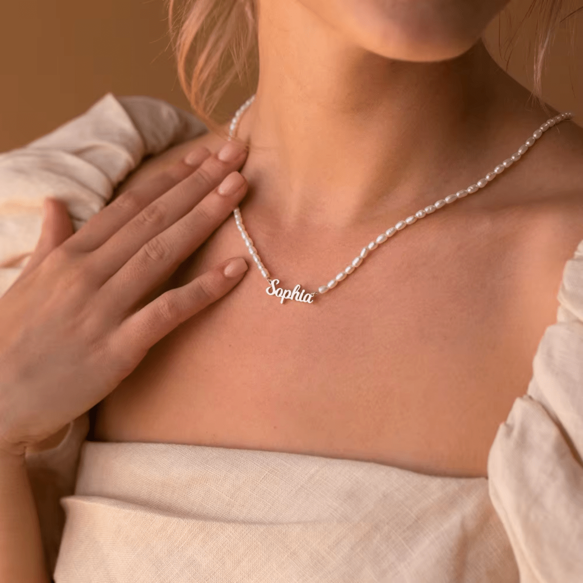 Diamanta - Namenskette mit Perlen in Silberfarbe