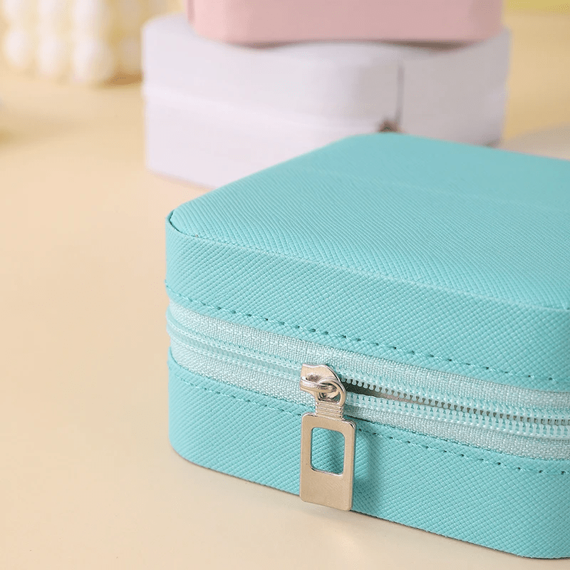 Kompakte Schmuckschatulle in 4 Farben – perfekt für unterwegs | Diamanta Pocket Vault™