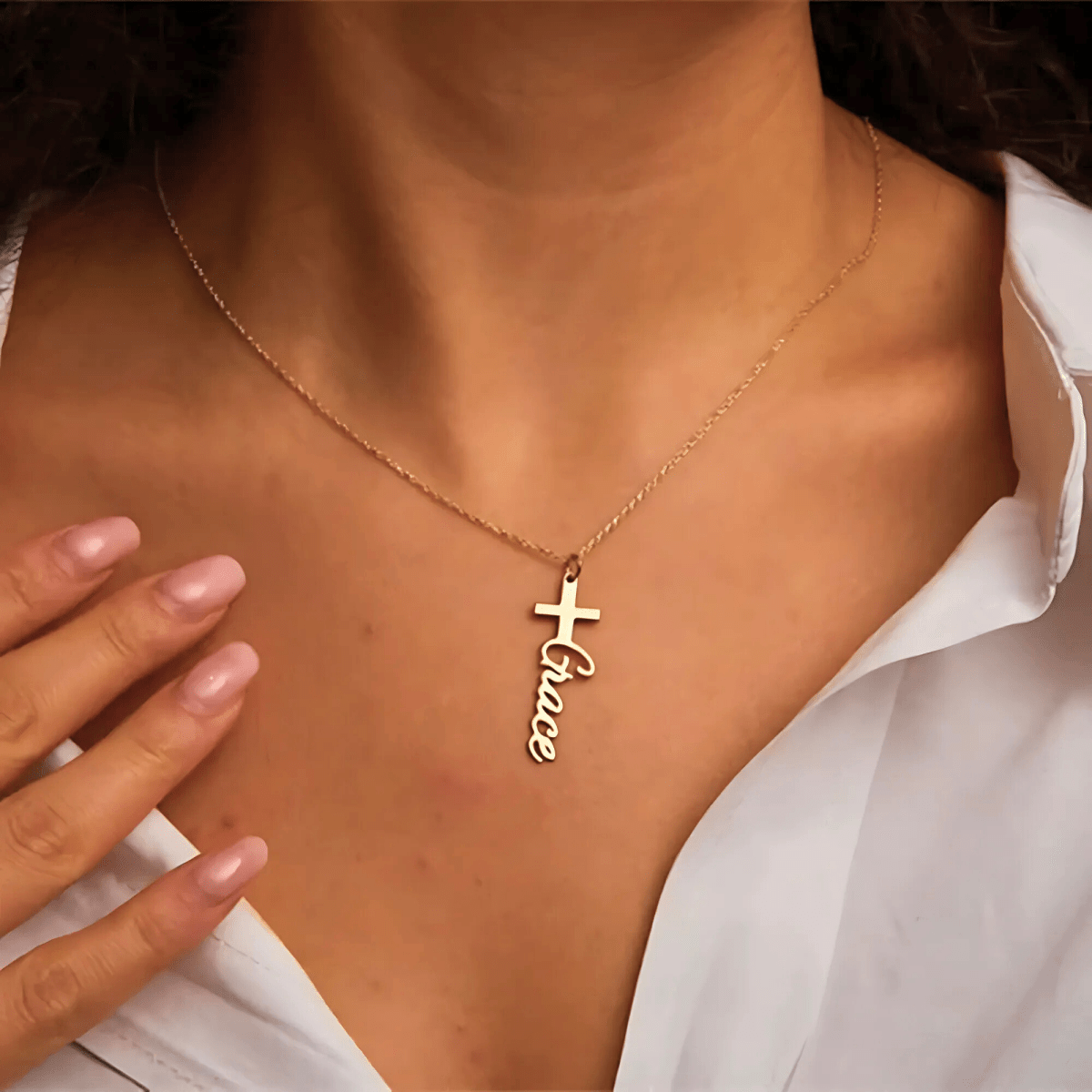 Kreuzkette mit Gravur - beliebiger Name in Gold