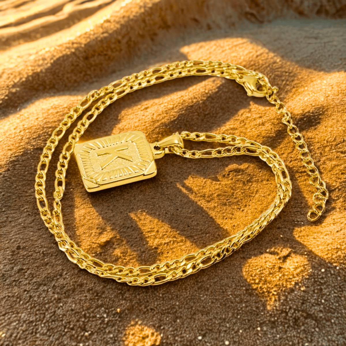 Diamanta Initial™ A–Z – Personalisierte Buchstabenkette in Gold (Edelstahl)