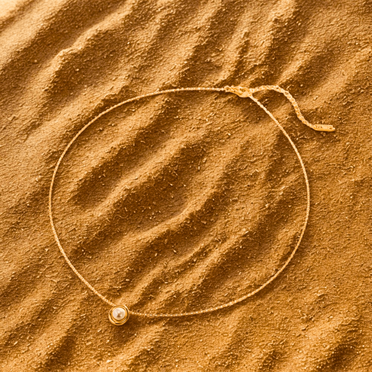 Halskette mit Perlenanhänger in Goldton Diamanta Soft Glow™